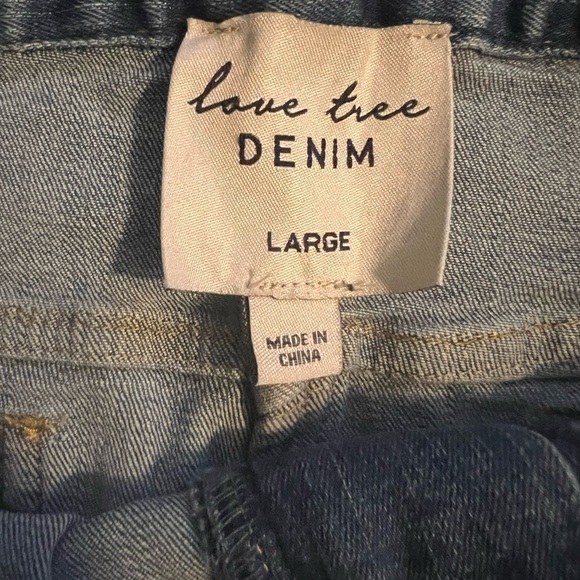 LOVE TREE DENIM skirt 💕 - Picture 2 of 3